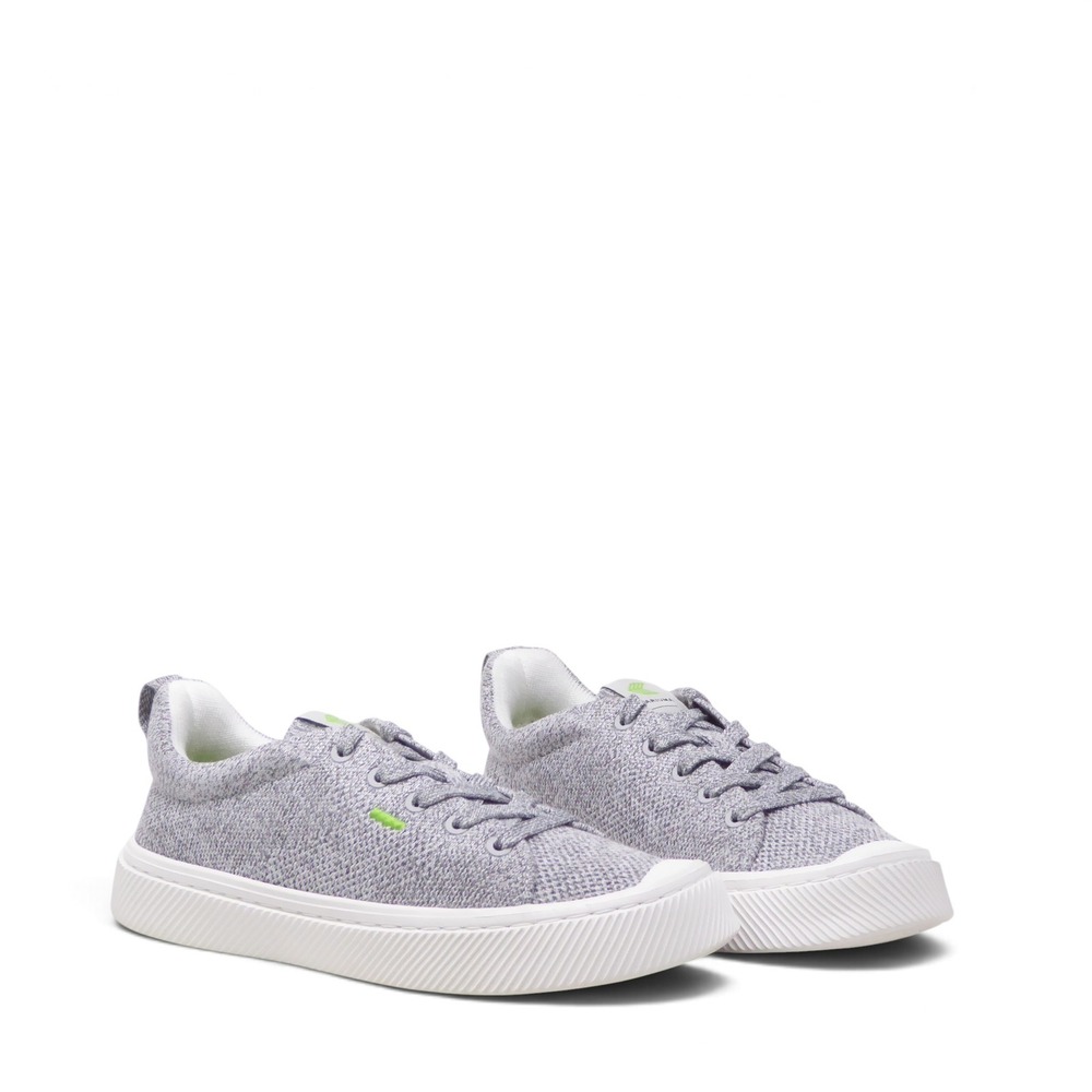NEW Cariuma Womens Shoes Sneakers Gray White IBI Low Knit Top Lace Up Size 6